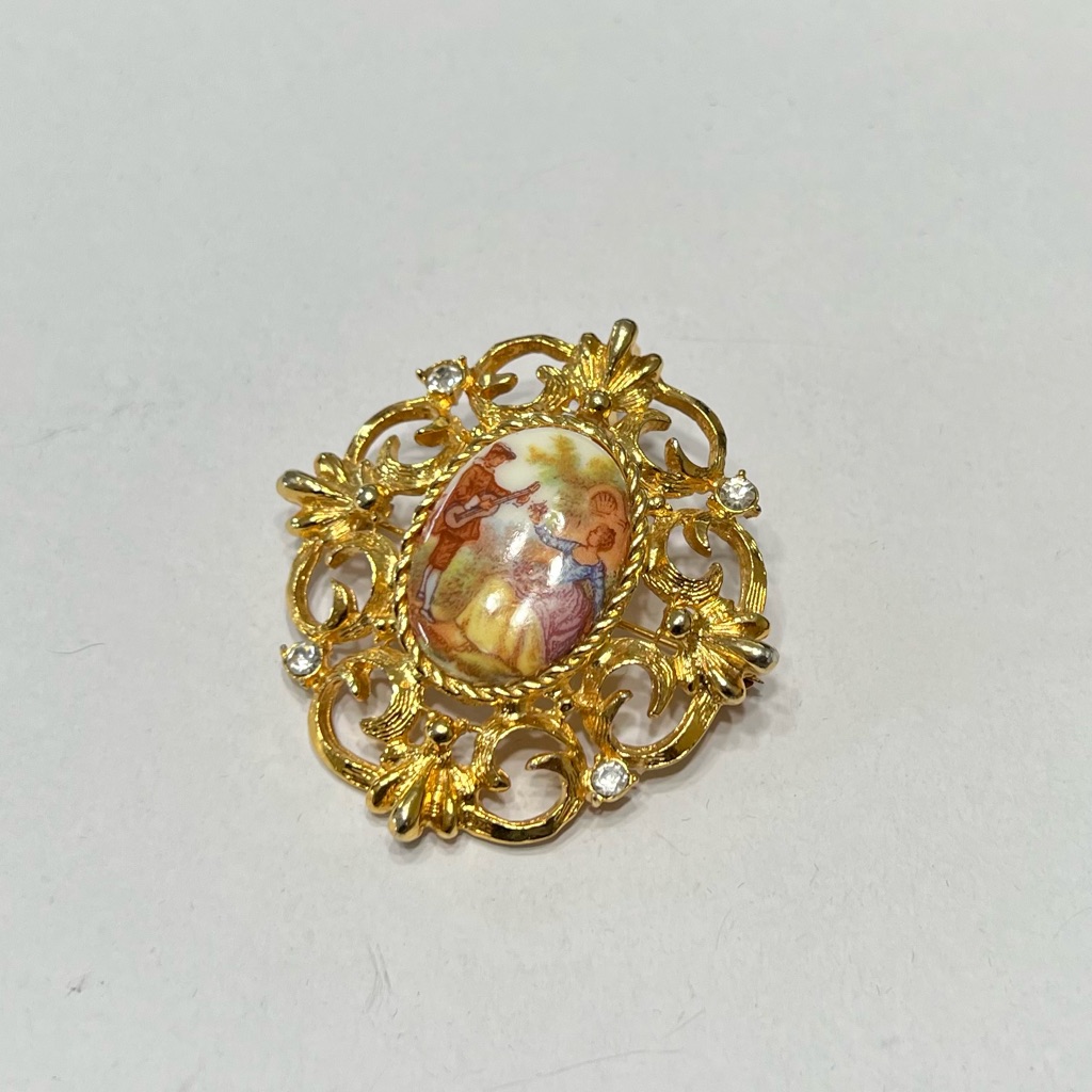 Vintage Signed Gold Graziano Cameo Brooch